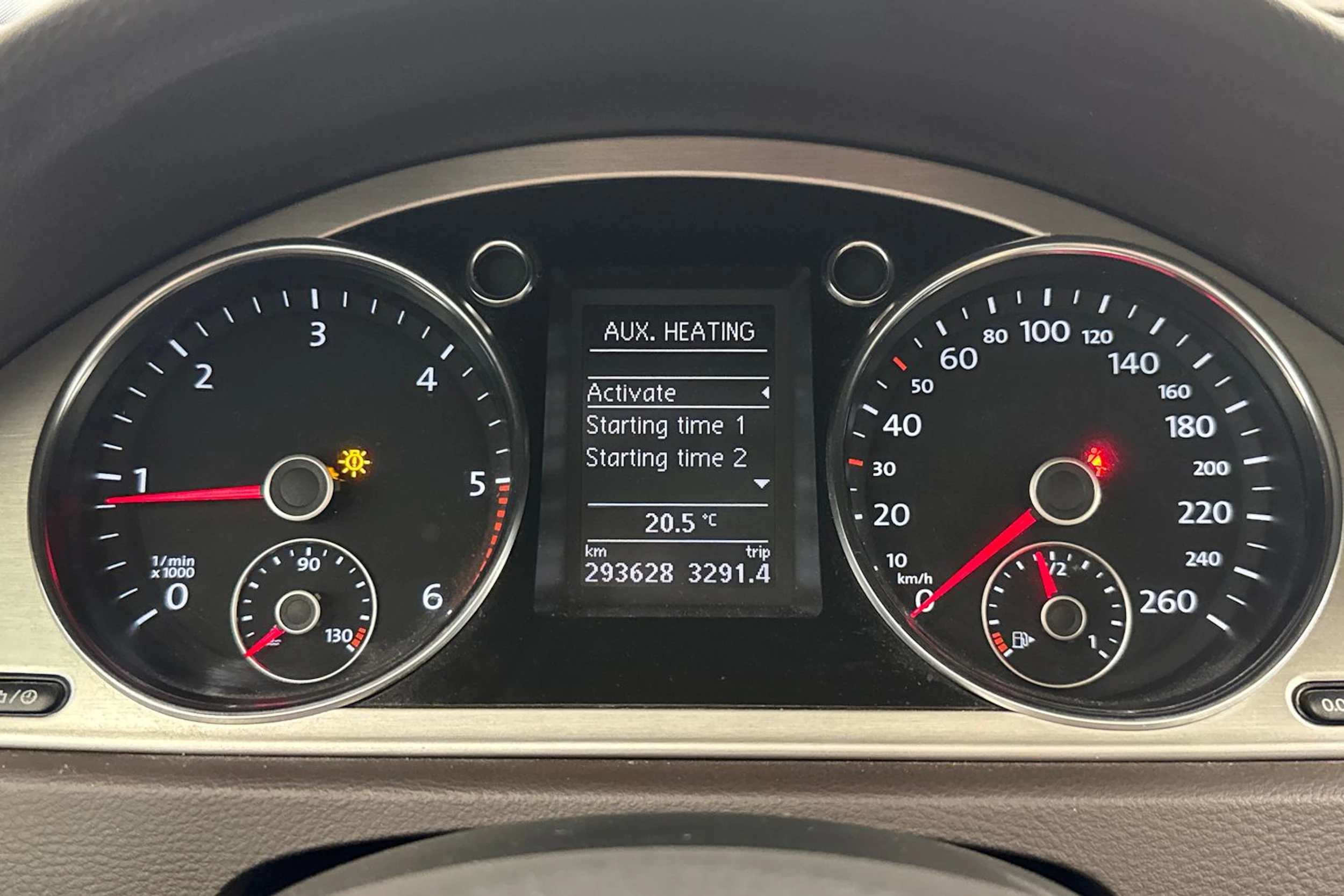 Sininen Volkswagen PASSAT 2014 kuva 21.