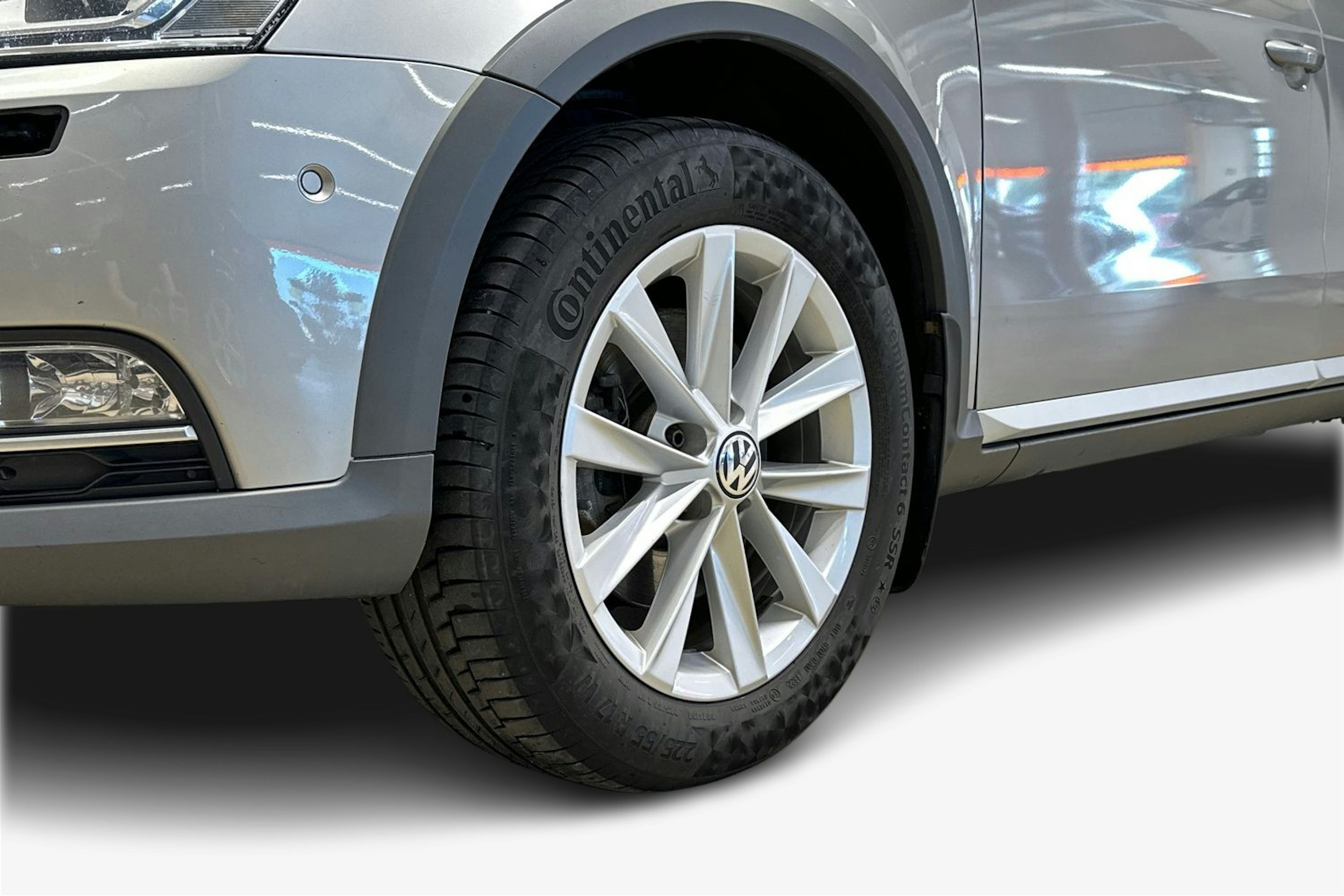 harmaa Volkswagen Passat 2014 kuva 7.