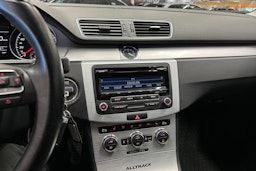harmaa Volkswagen Passat 2014 kuva 19.
