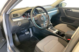 Harmaa Volkswagen PASSAT 2014 kuva 6.