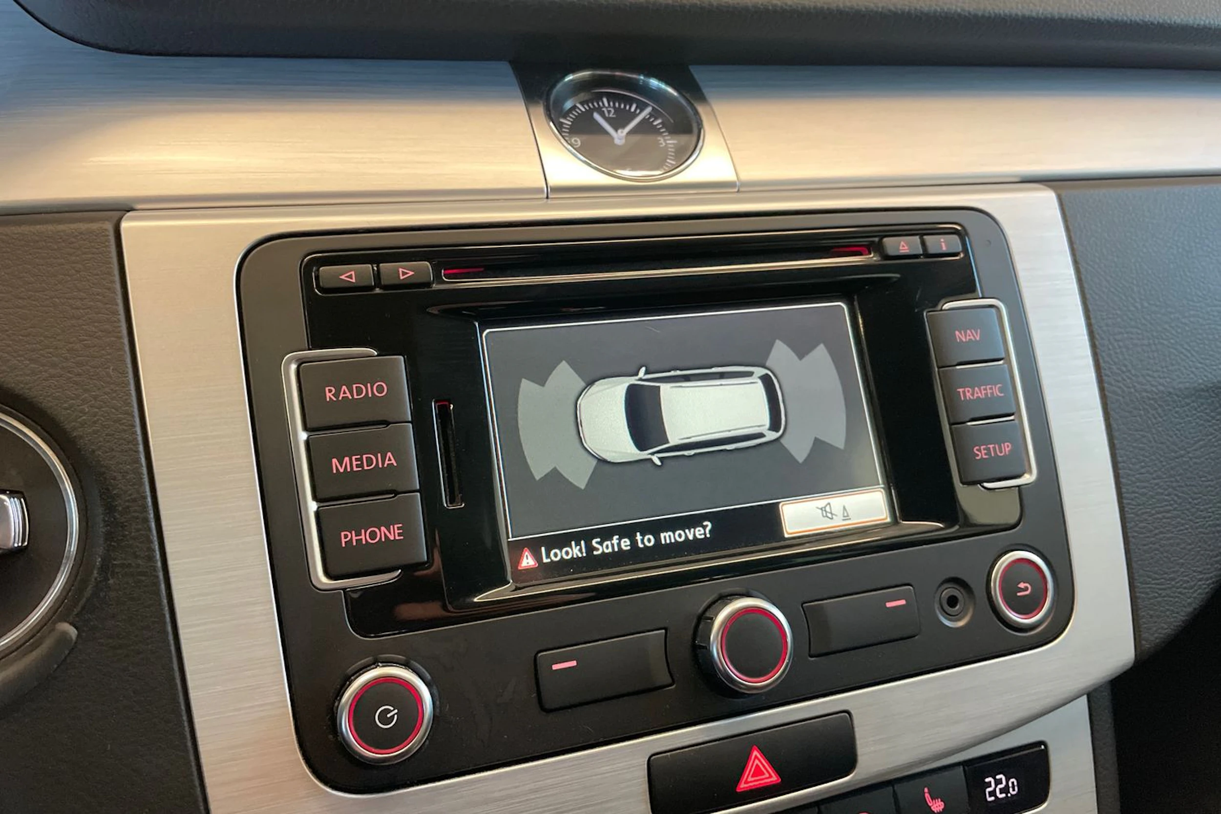 Harmaa Volkswagen PASSAT 2014 kuva 16.