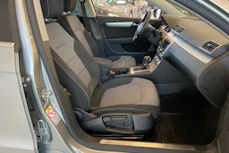 Harmaa Volkswagen PASSAT 2014 kuva 21.