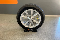 Harmaa Volkswagen PASSAT 2014 kuva 26.