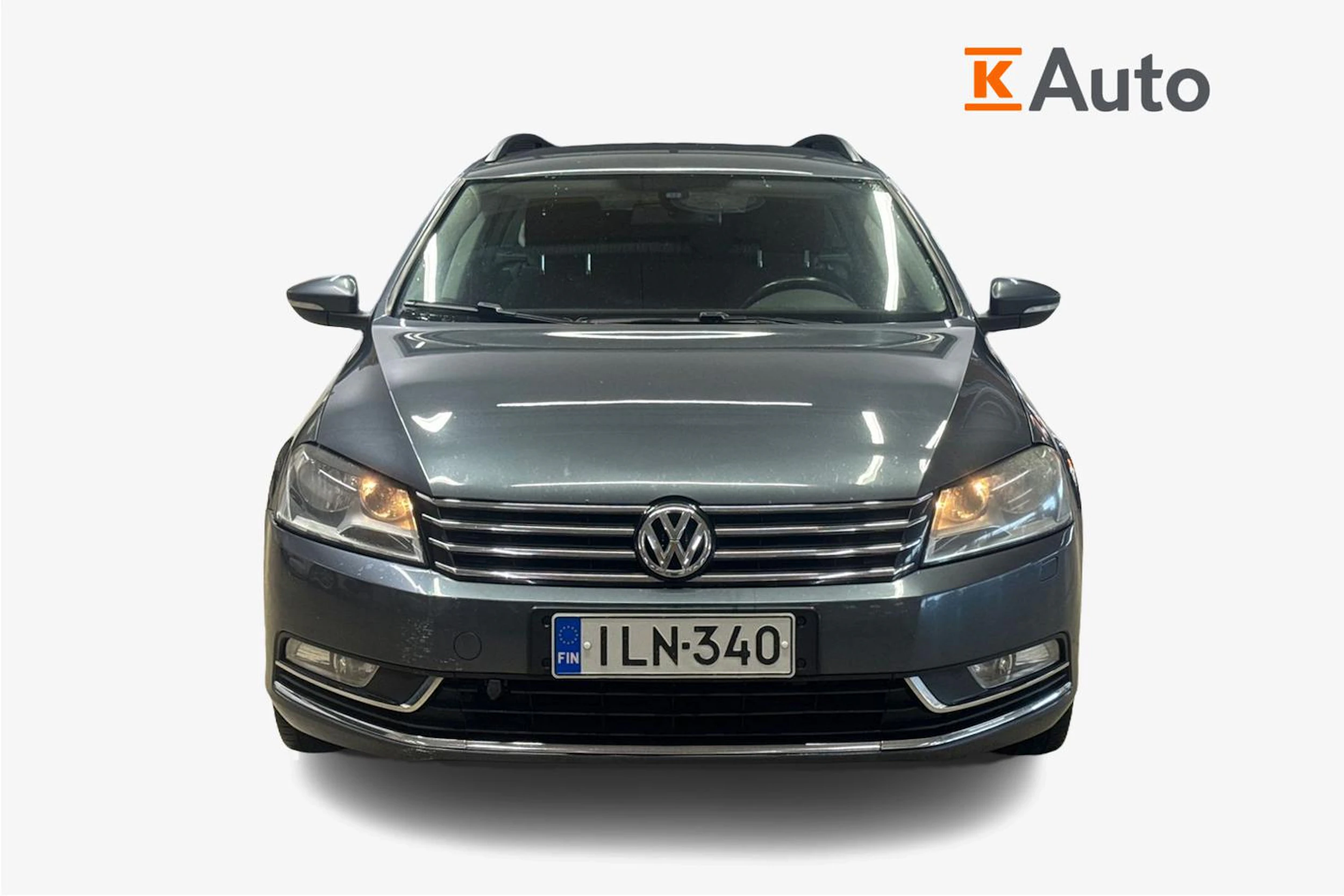 harmaa Volkswagen Passat 2014 kuva 4.