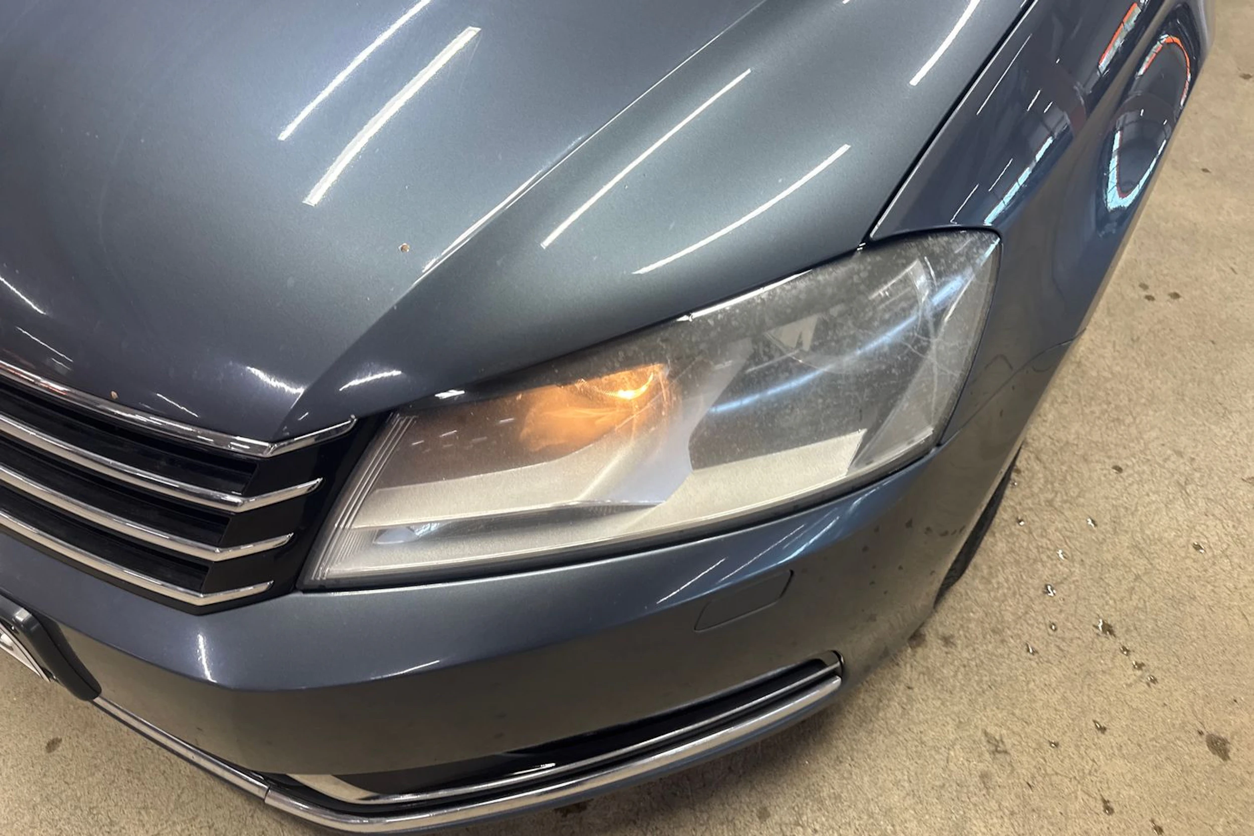 harmaa Volkswagen Passat 2014 kuva 11.