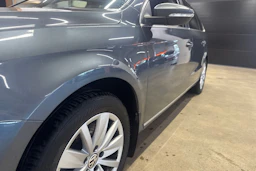 harmaa Volkswagen Passat 2014 kuva 16.