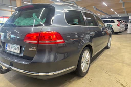 harmaa Volkswagen Passat 2014 kuva 18.