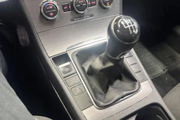 harmaa Volkswagen Passat 2014 kuva 36.