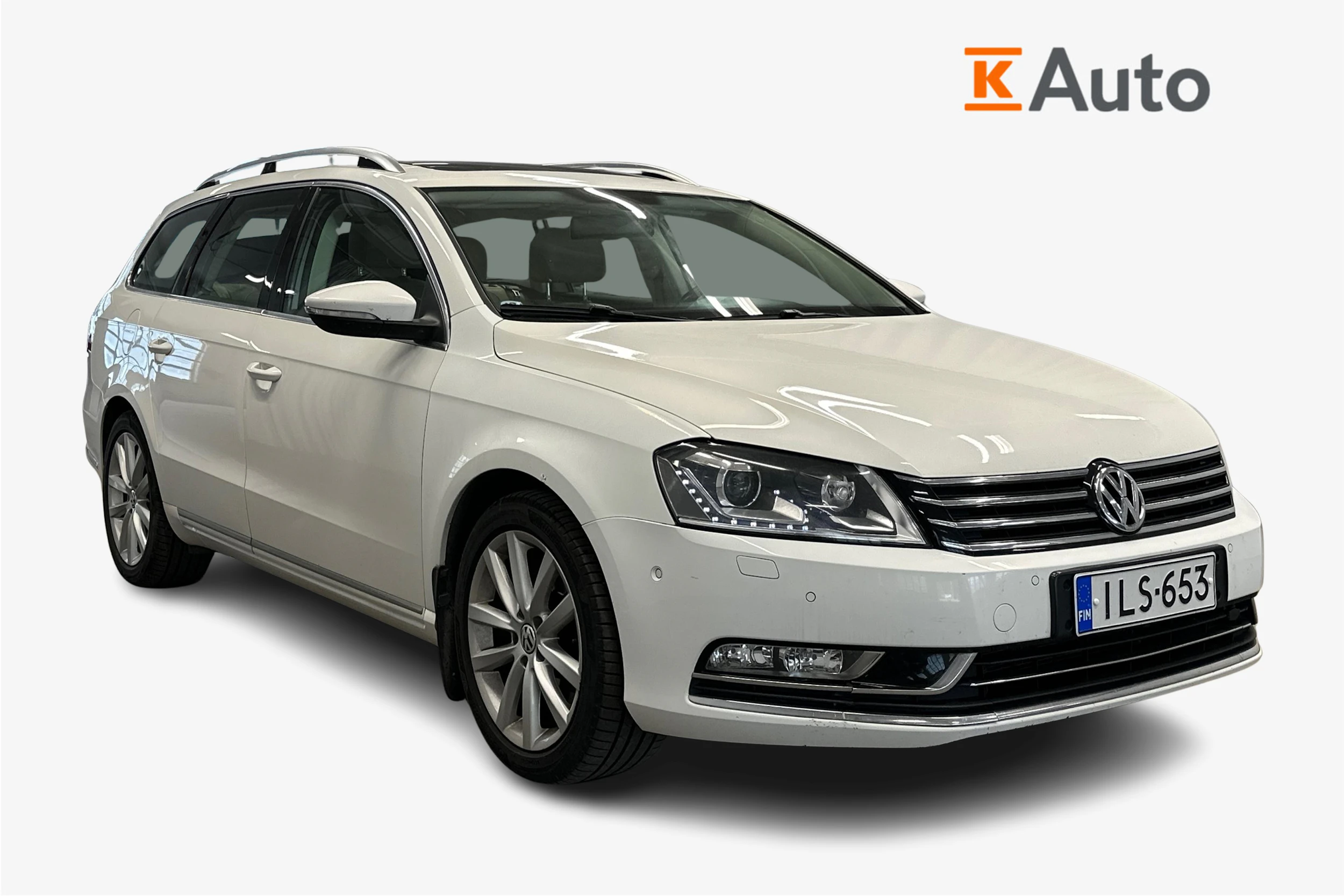 valkoinen Volkswagen Passat 2014 kuva 1.