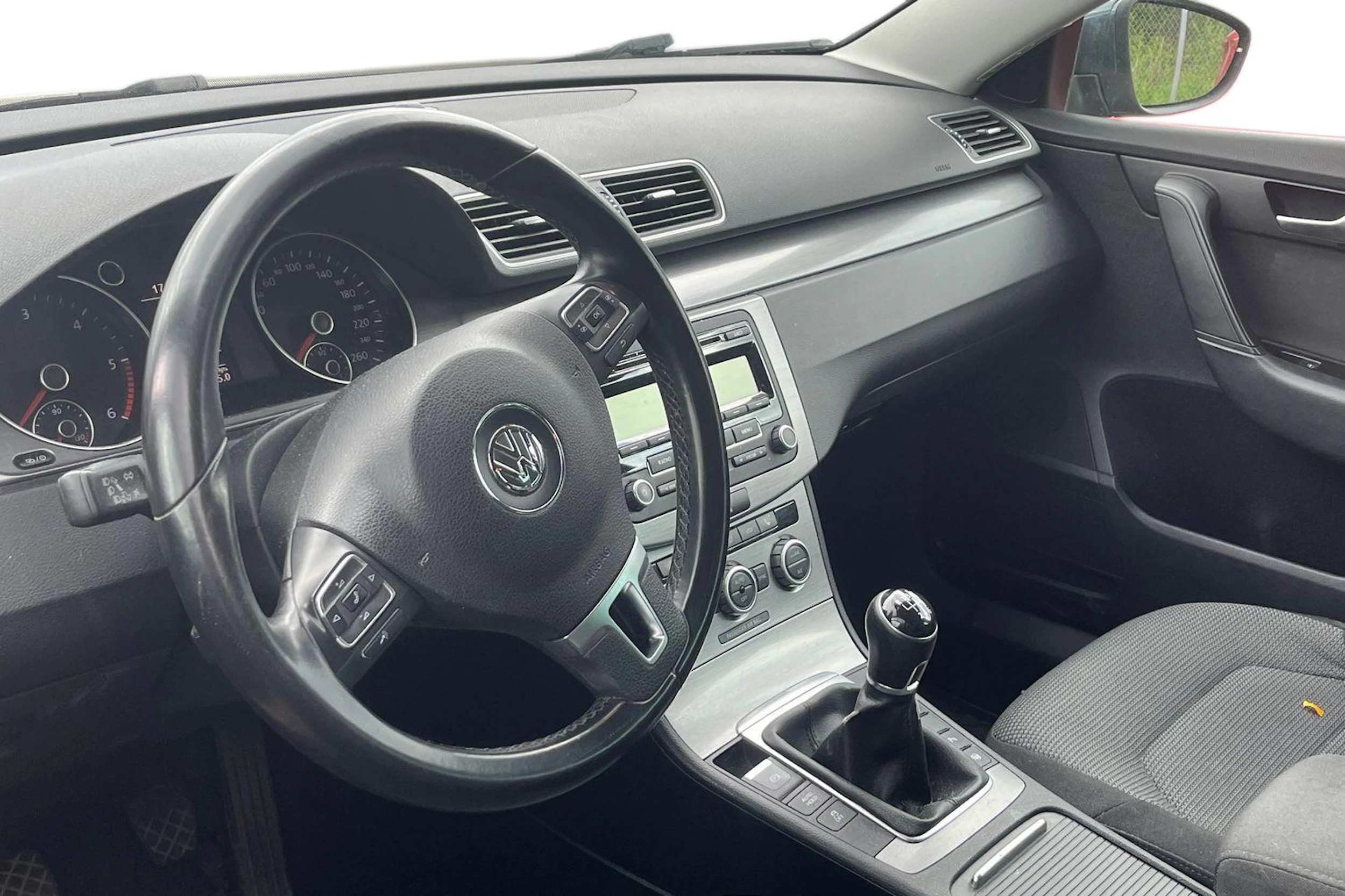 Harmaa Volkswagen PASSAT 2014 kuva 3.