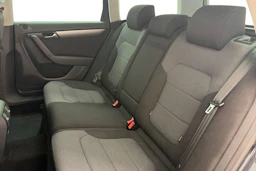 Harmaa Volkswagen PASSAT 2014 kuva 8.