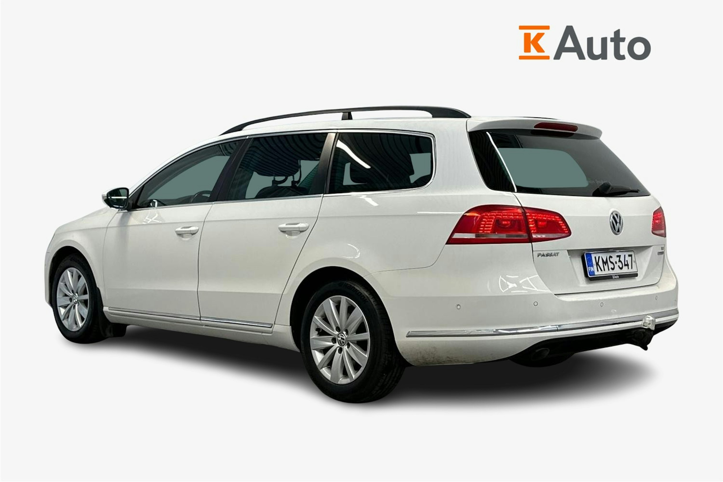 valkoinen Volkswagen Passat 2014 kuva 2.