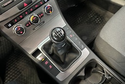punainen Volkswagen Passat 2014 kuva 23.