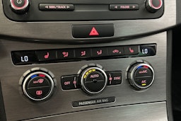 punainen Volkswagen Passat 2014 kuva 24.
