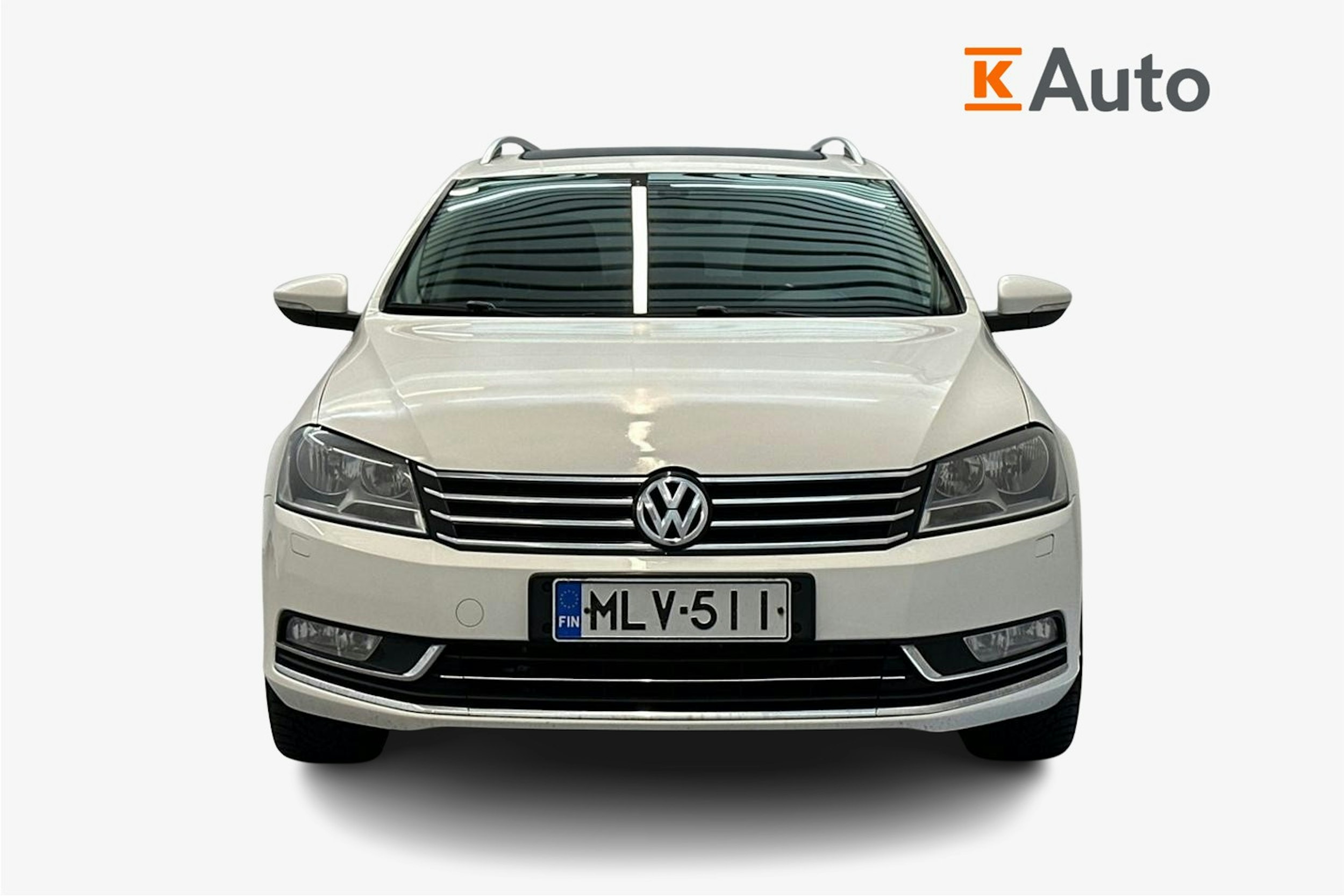 valkoinen Volkswagen Passat 2014 kuva 5.