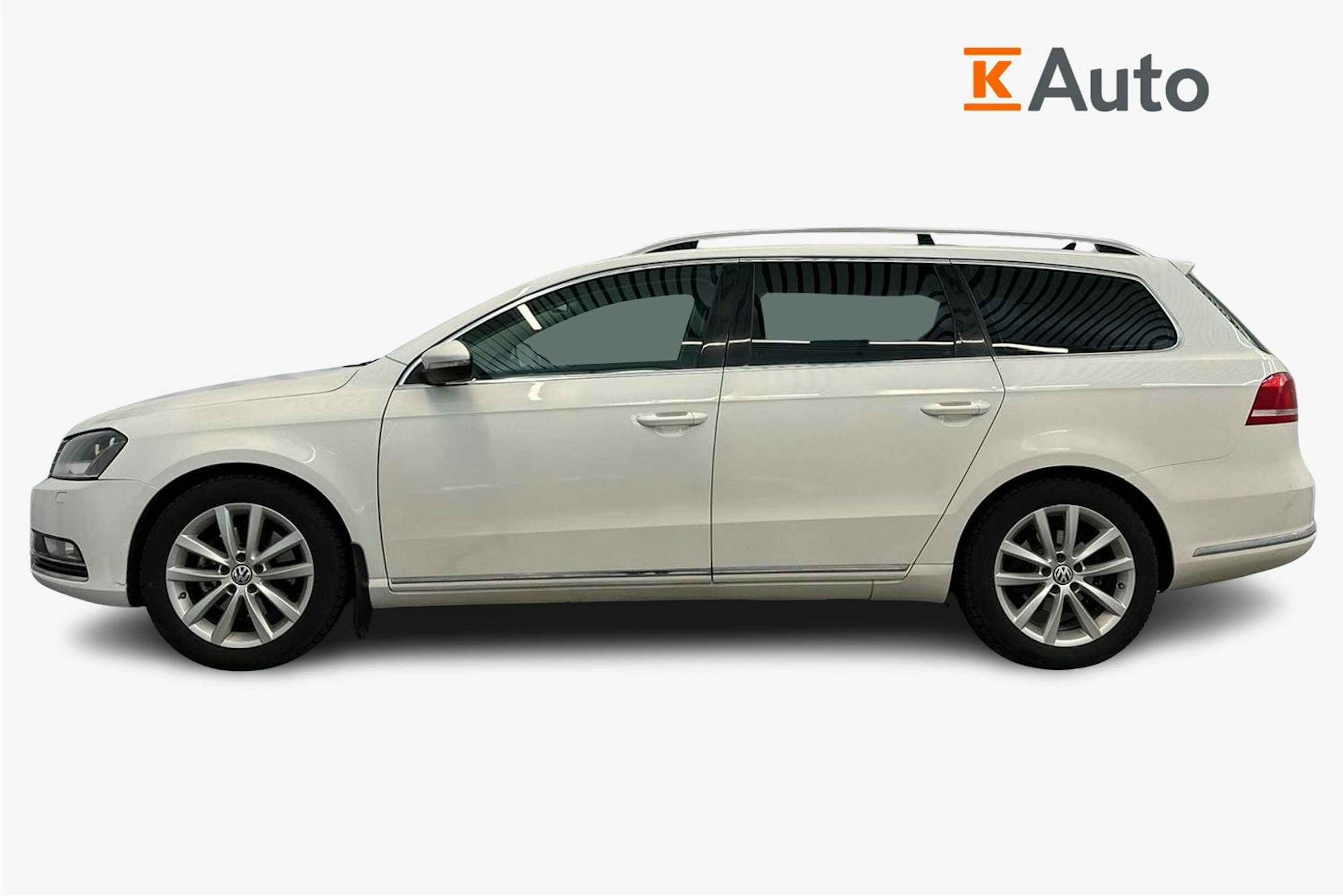 valkoinen Volkswagen Passat 2014 kuva 6.