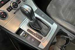valkoinen Volkswagen Passat 2014 kuva 22.