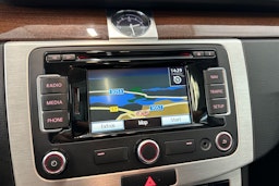 valkoinen Volkswagen Passat 2014 kuva 24.