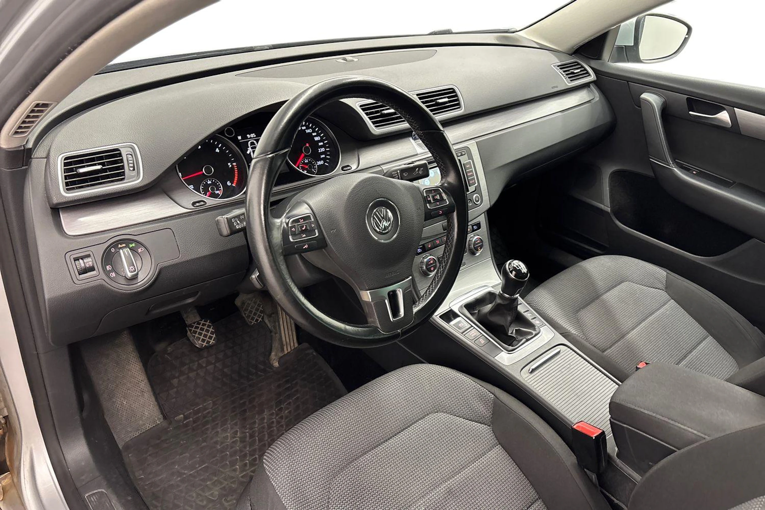 Hopea Volkswagen PASSAT 2014 kuva 6.