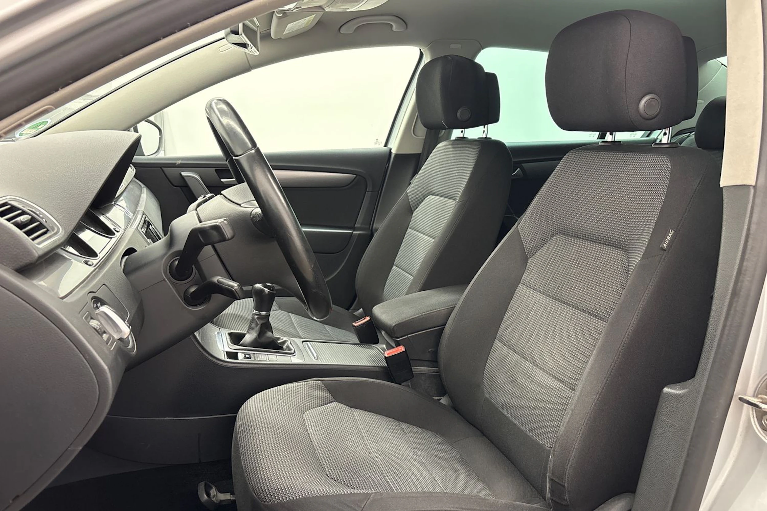 Hopea Volkswagen PASSAT 2014 kuva 11.