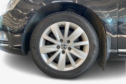 musta Volkswagen Passat 2014 kuva 9.