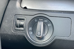 harmaa Volkswagen Passat 2014 kuva 17.