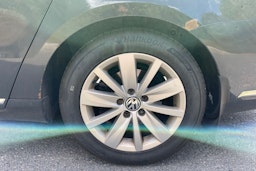 harmaa Volkswagen Passat 2014 kuva 20.