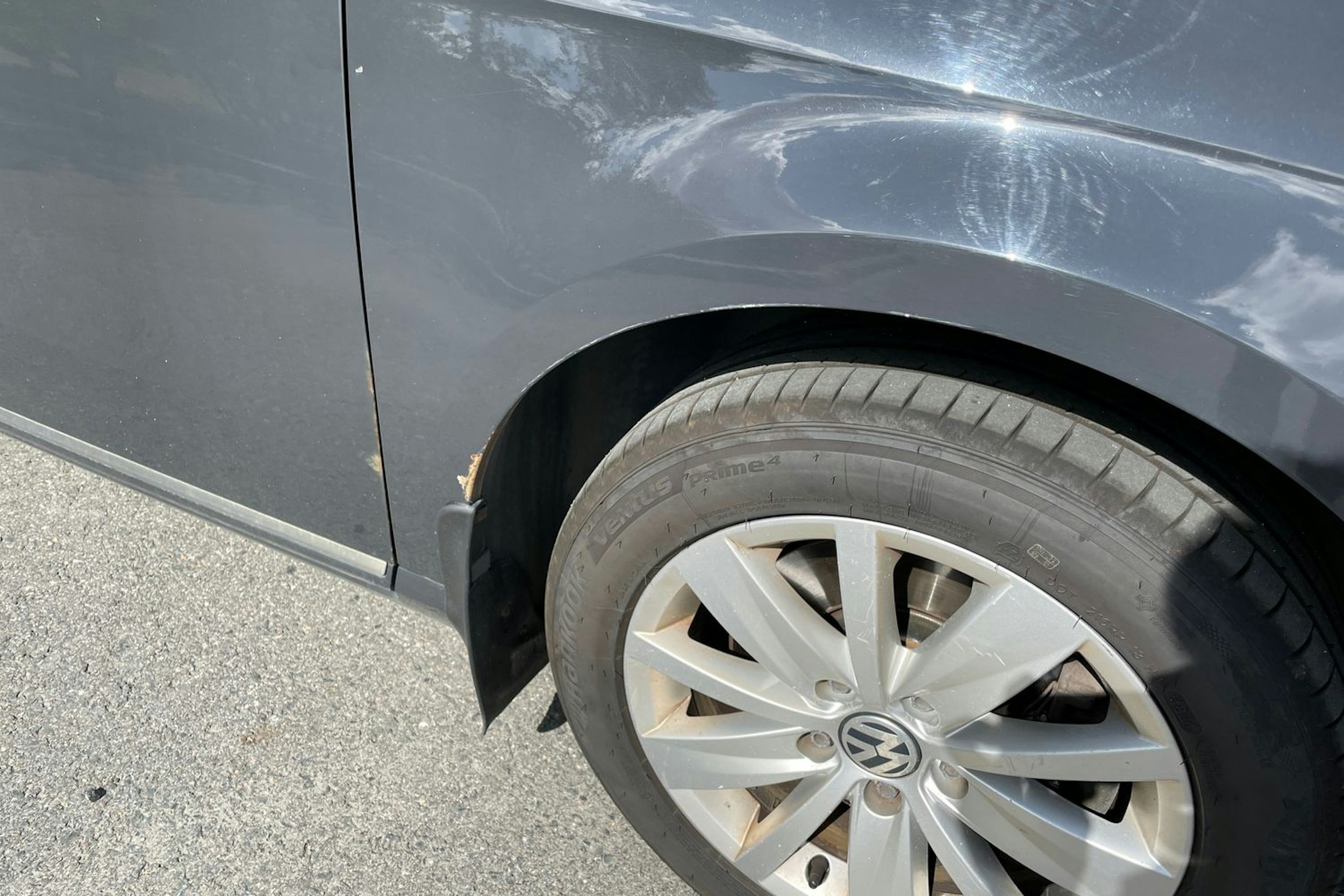 harmaa Volkswagen Passat 2014 kuva 24.