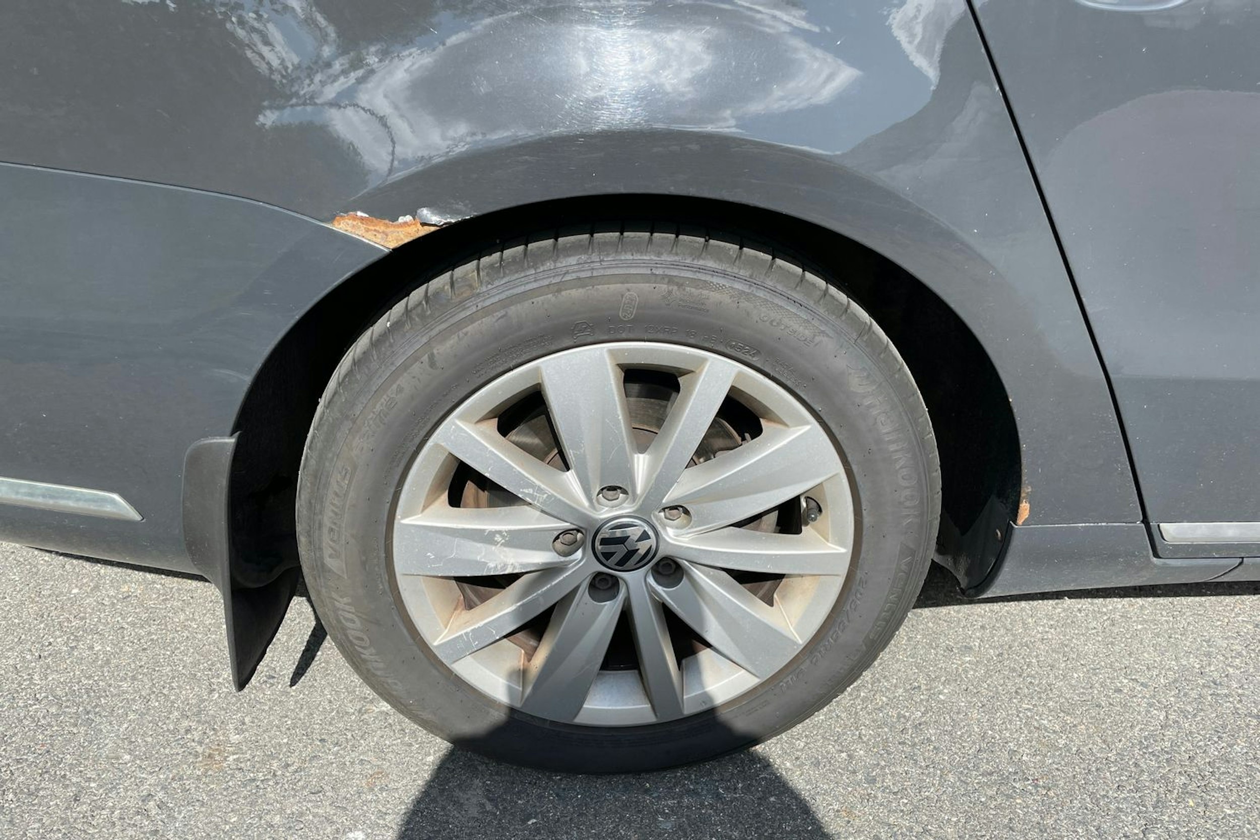 harmaa Volkswagen Passat 2014 kuva 25.