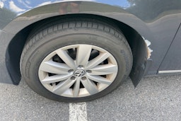 harmaa Volkswagen Passat 2014 kuva 28.