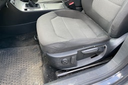 harmaa Volkswagen Passat 2014 kuva 29.