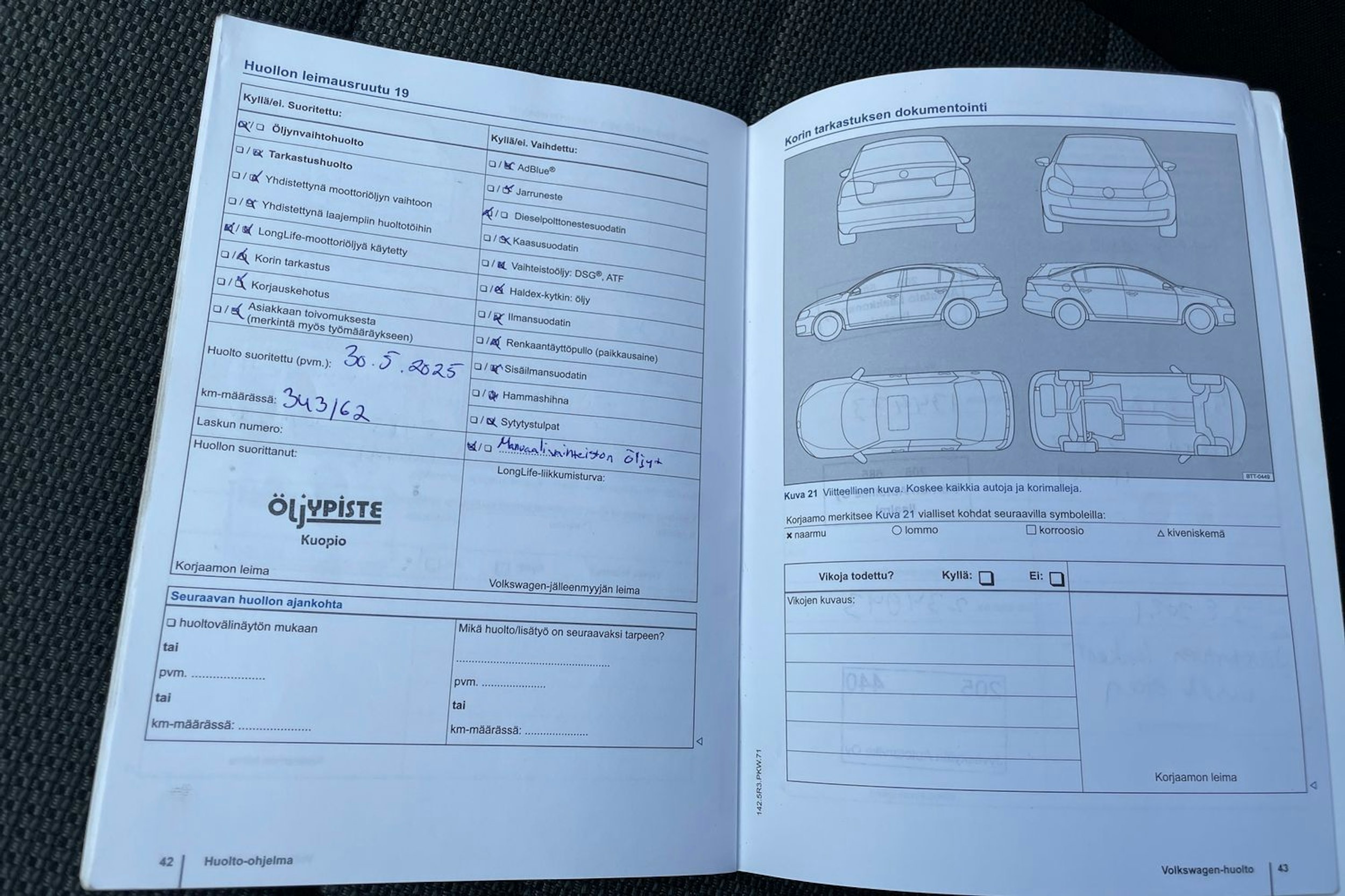 harmaa Volkswagen Passat 2014 kuva 30.