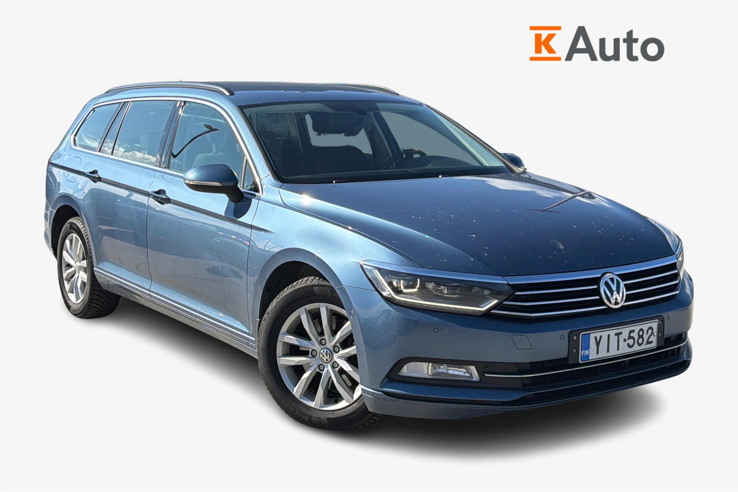 sininen Volkswagen Passat 2014 kuva 1.