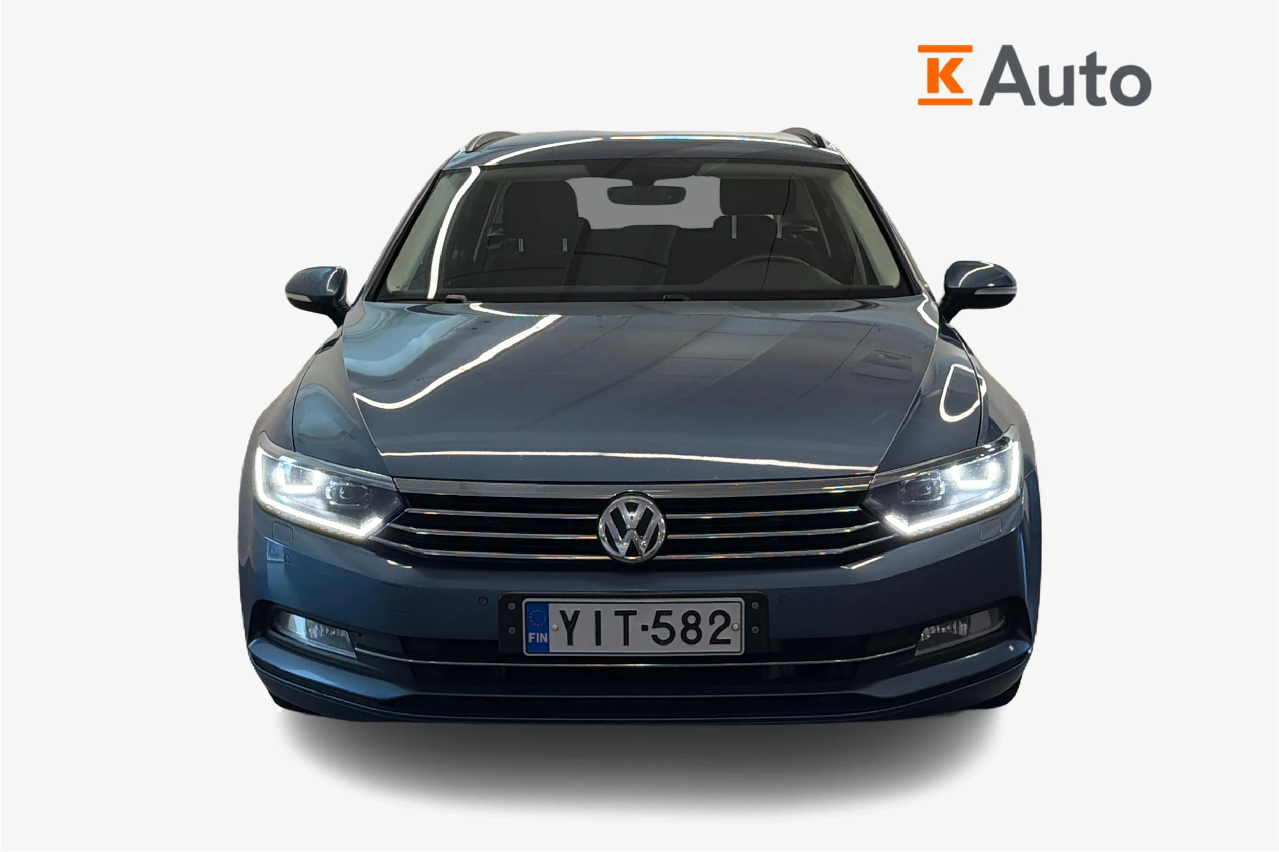 sininen Volkswagen Passat 2015 kuva 4.