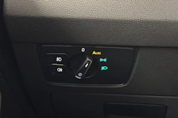 sininen Volkswagen Passat 2015 kuva 20.