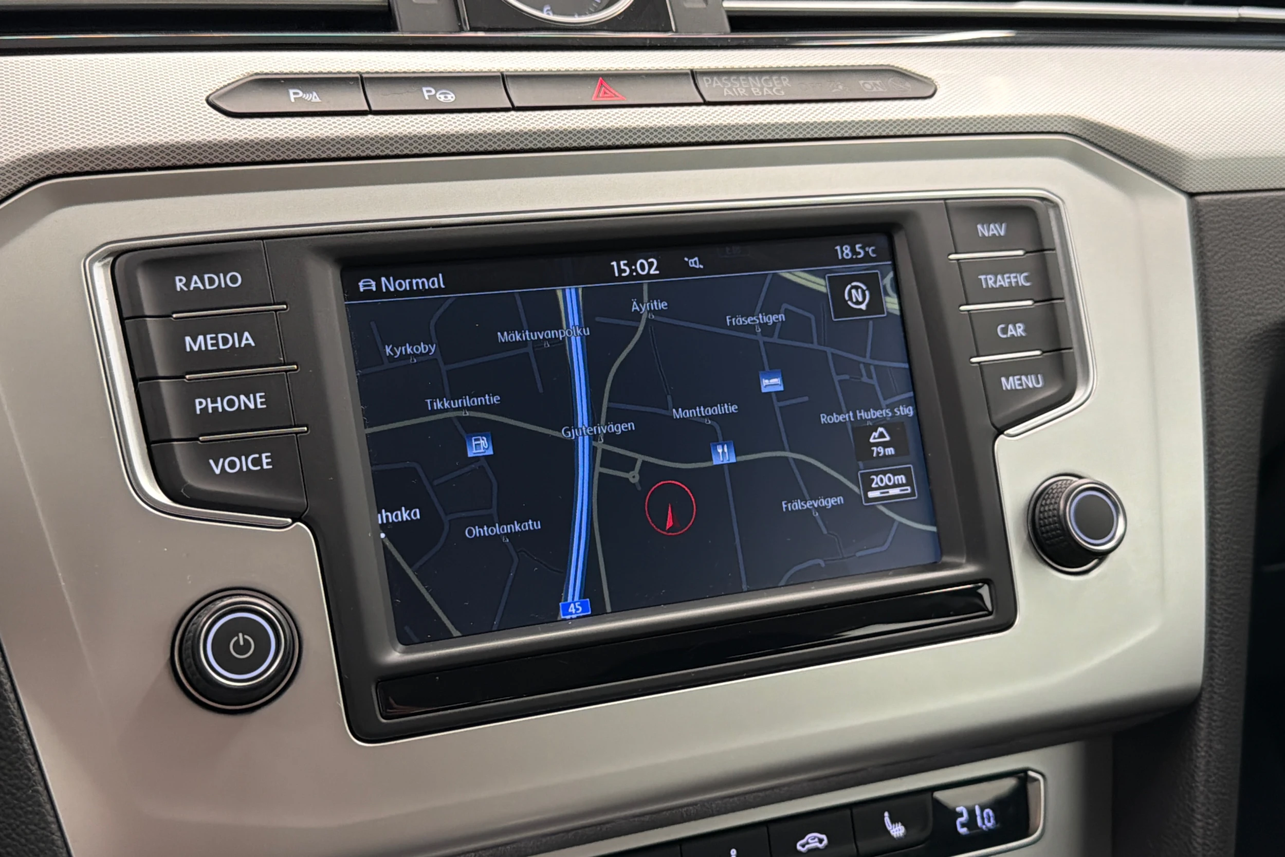 sininen Volkswagen Passat 2015 kuva 25.