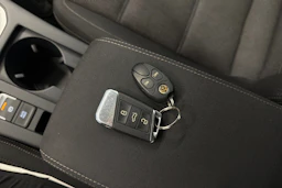 sininen Volkswagen Passat 2015 kuva 28.