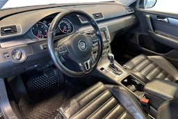 Musta Volkswagen PASSAT 2014 kuva 7.
