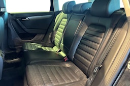 Musta Volkswagen PASSAT 2014 kuva 10.