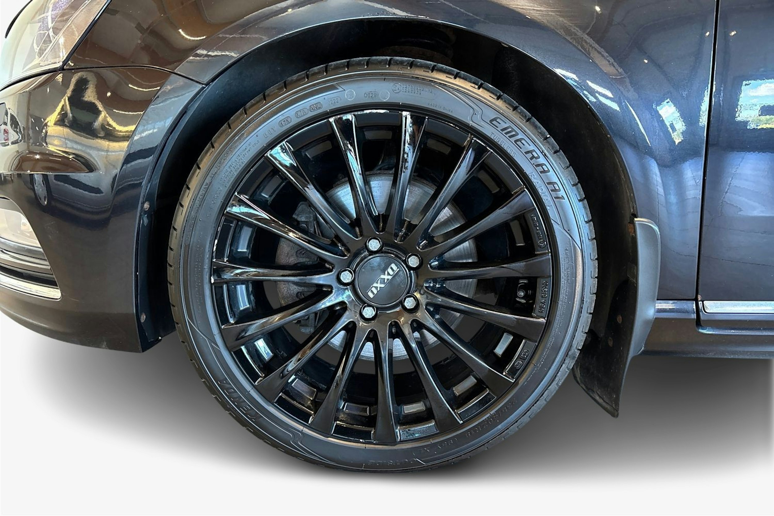 Musta Volkswagen PASSAT 2014 kuva 11.