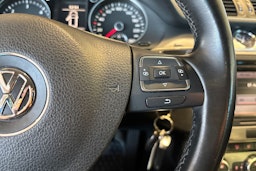 Musta Volkswagen PASSAT 2014 kuva 20.