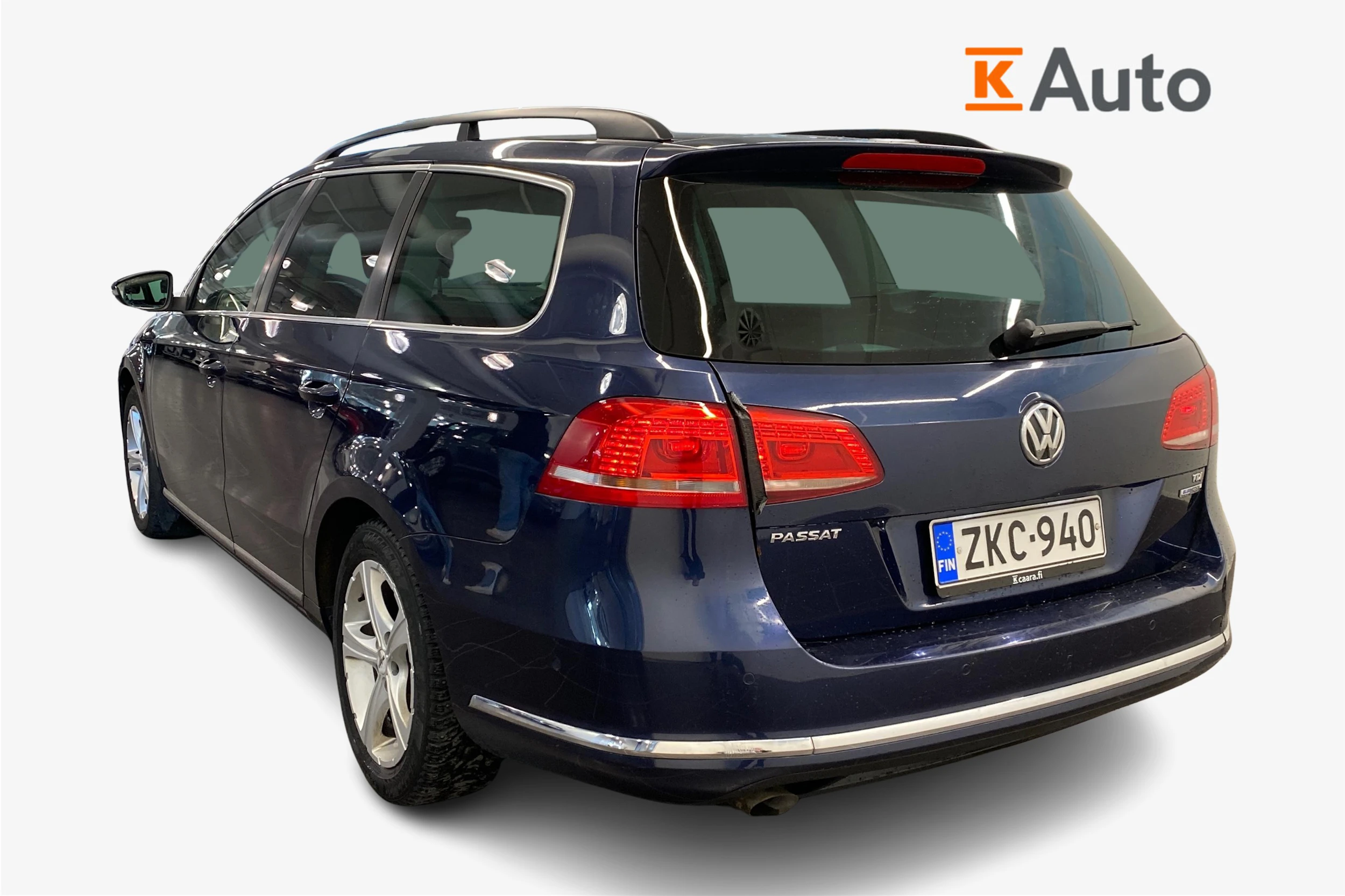 Sininen Volkswagen PASSAT 2014 kuva 2.