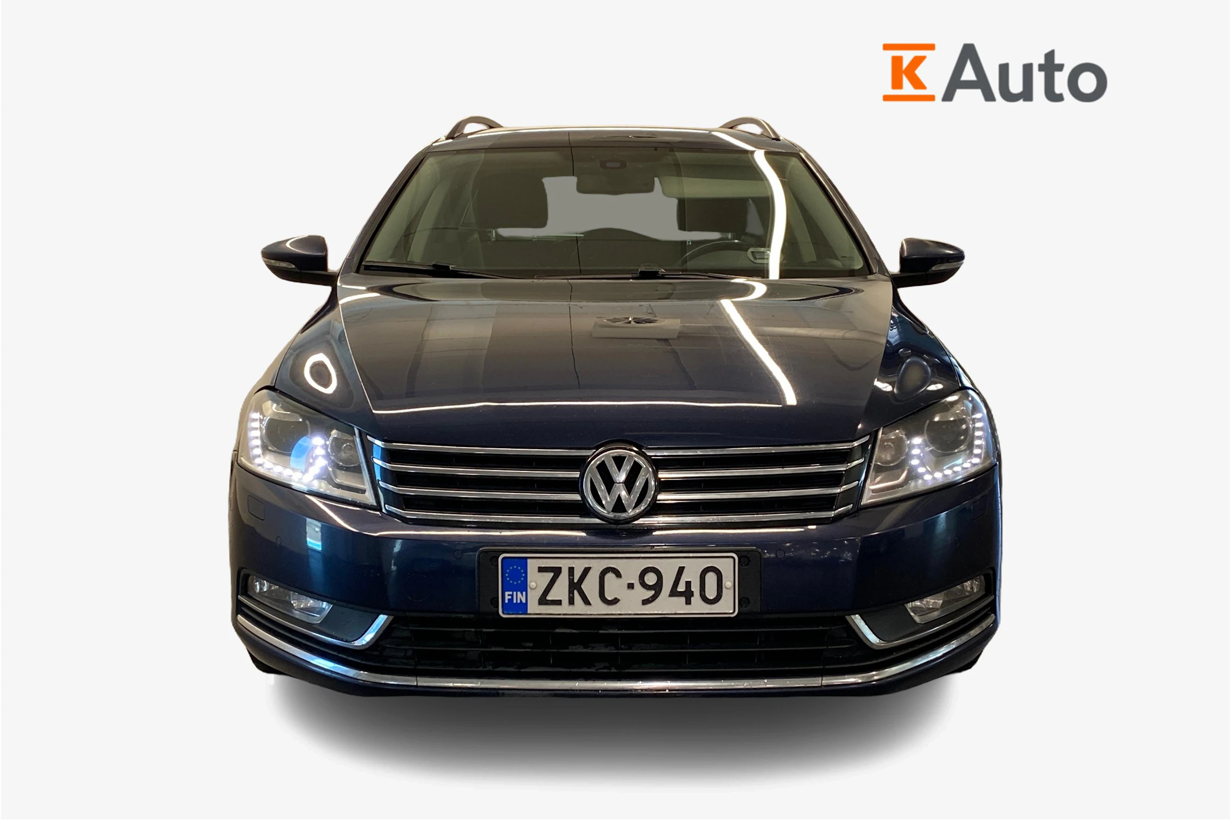 Sininen Volkswagen PASSAT 2014 kuva 4.