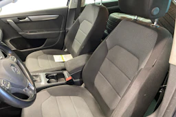 Sininen Volkswagen PASSAT 2014 kuva 8.