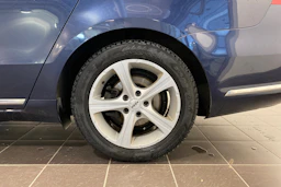 Sininen Volkswagen PASSAT 2014 kuva 10.