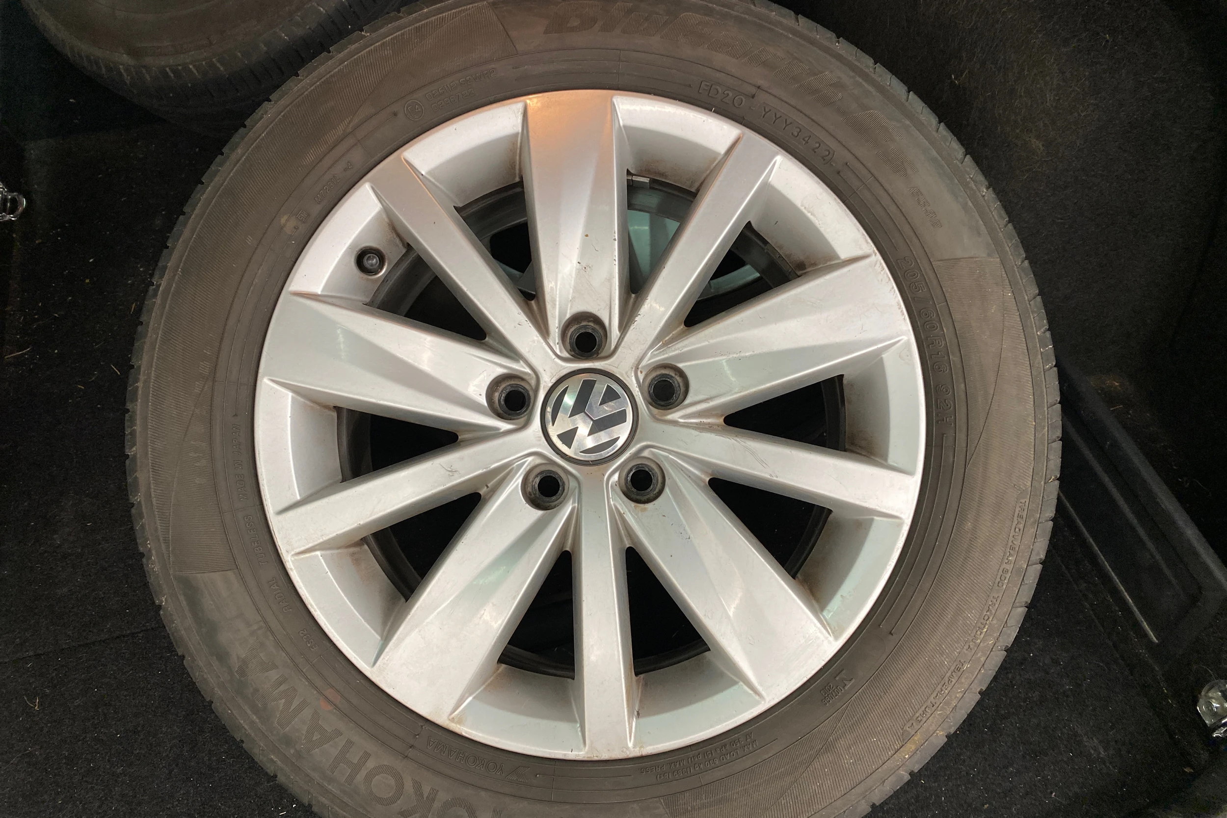 Sininen Volkswagen PASSAT 2014 kuva 29.