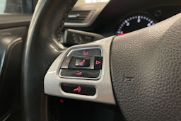 Musta Volkswagen PASSAT 2014 kuva 13.