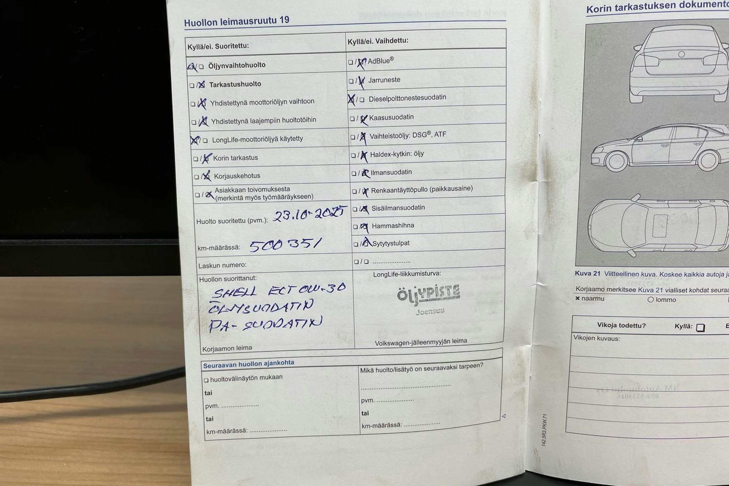 Musta Volkswagen PASSAT 2014 kuva 26.