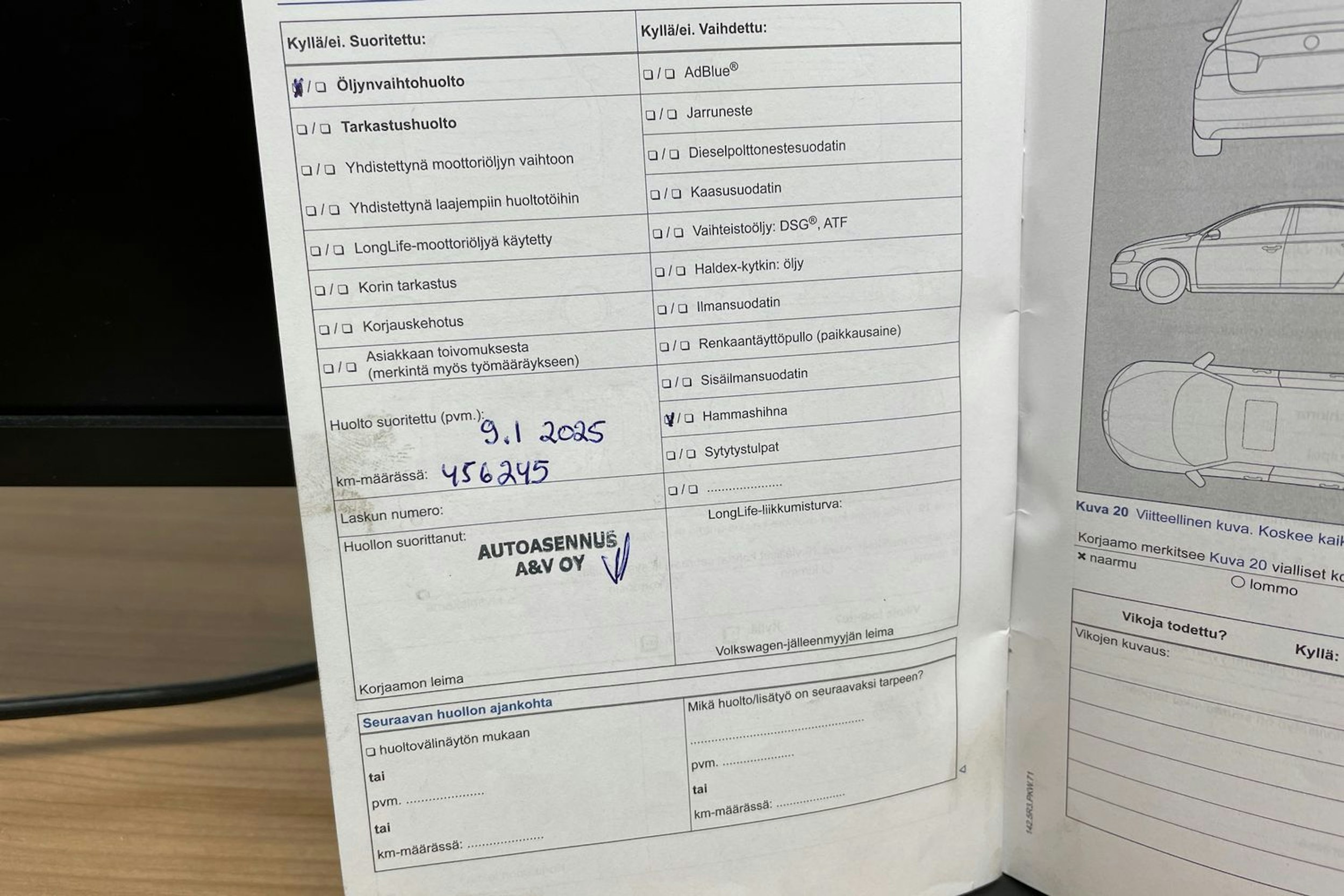 Musta Volkswagen PASSAT 2014 kuva 27.