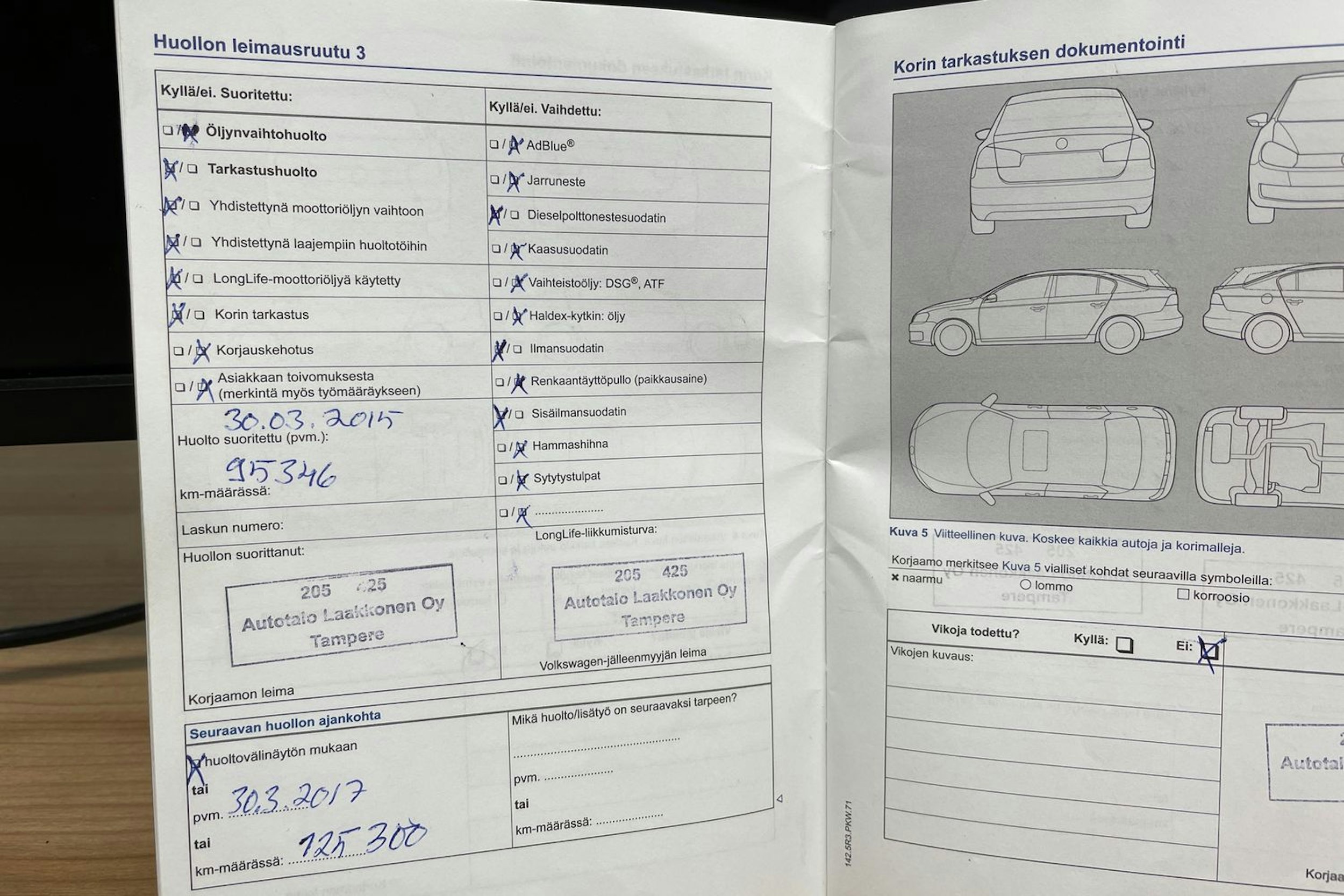 Musta Volkswagen PASSAT 2014 kuva 42.